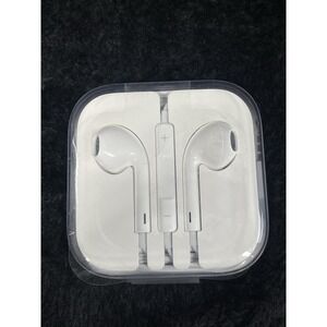 Apple EarPods 3.5mm Headphones Earbuds Remote Mic New Sealed Genuine OEM